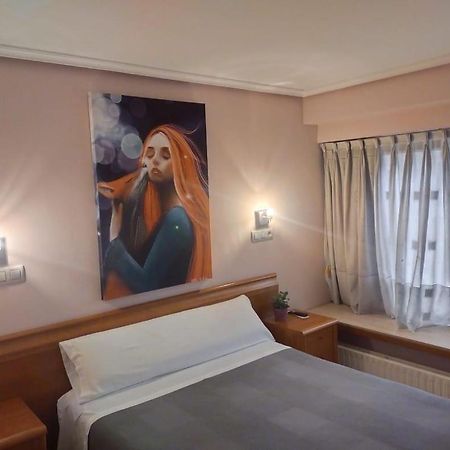 Hostal Alvarez 오비에도 외부 사진