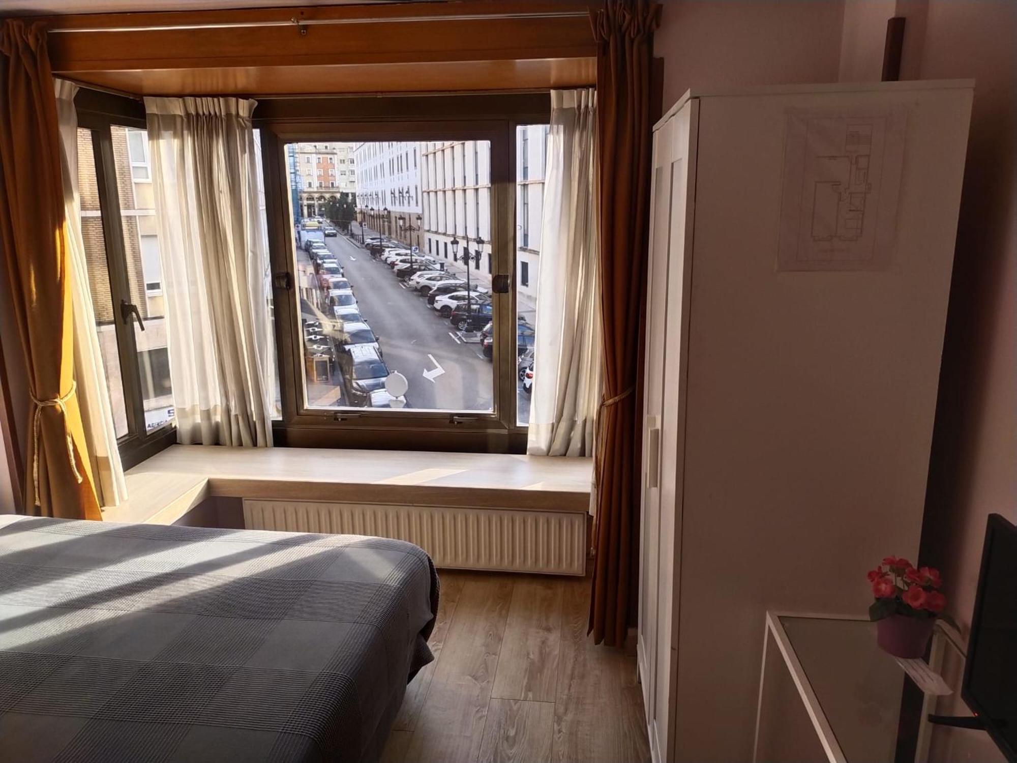 Hostal Alvarez 오비에도 외부 사진