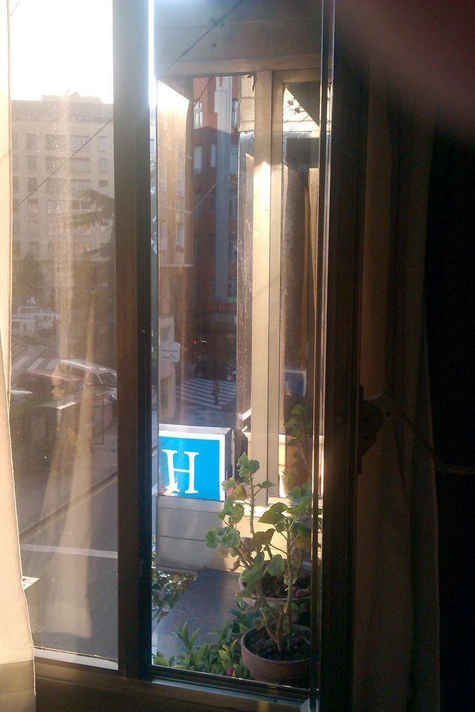 Hostal Alvarez 오비에도 외부 사진