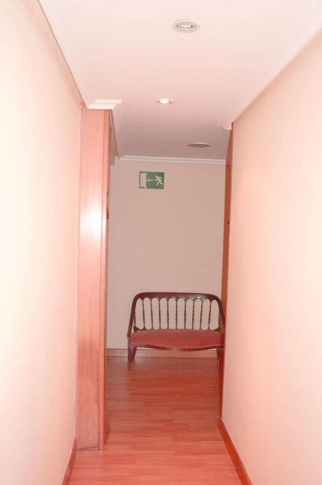 Hostal Alvarez 오비에도 외부 사진