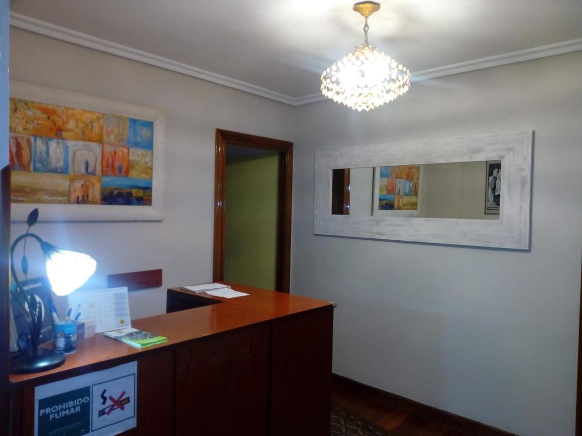 Hostal Alvarez 오비에도 외부 사진