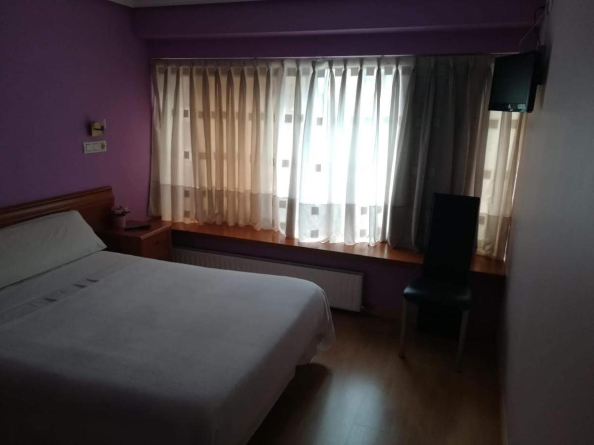 Hostal Alvarez 오비에도 외부 사진